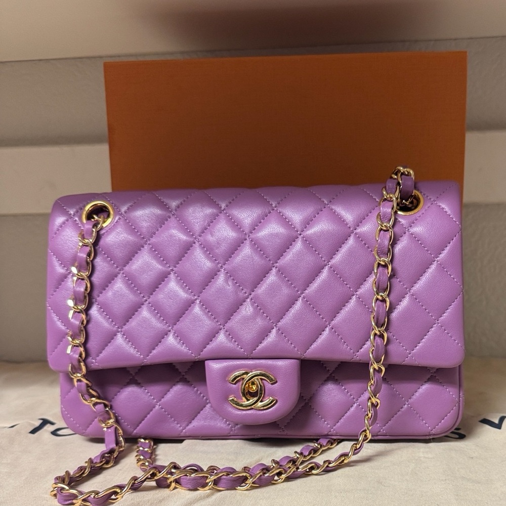 END OF YEAR SALE CHANEL Classic Lavender Quilted Shoulder Double Flap Bag - Picture 4 of 8